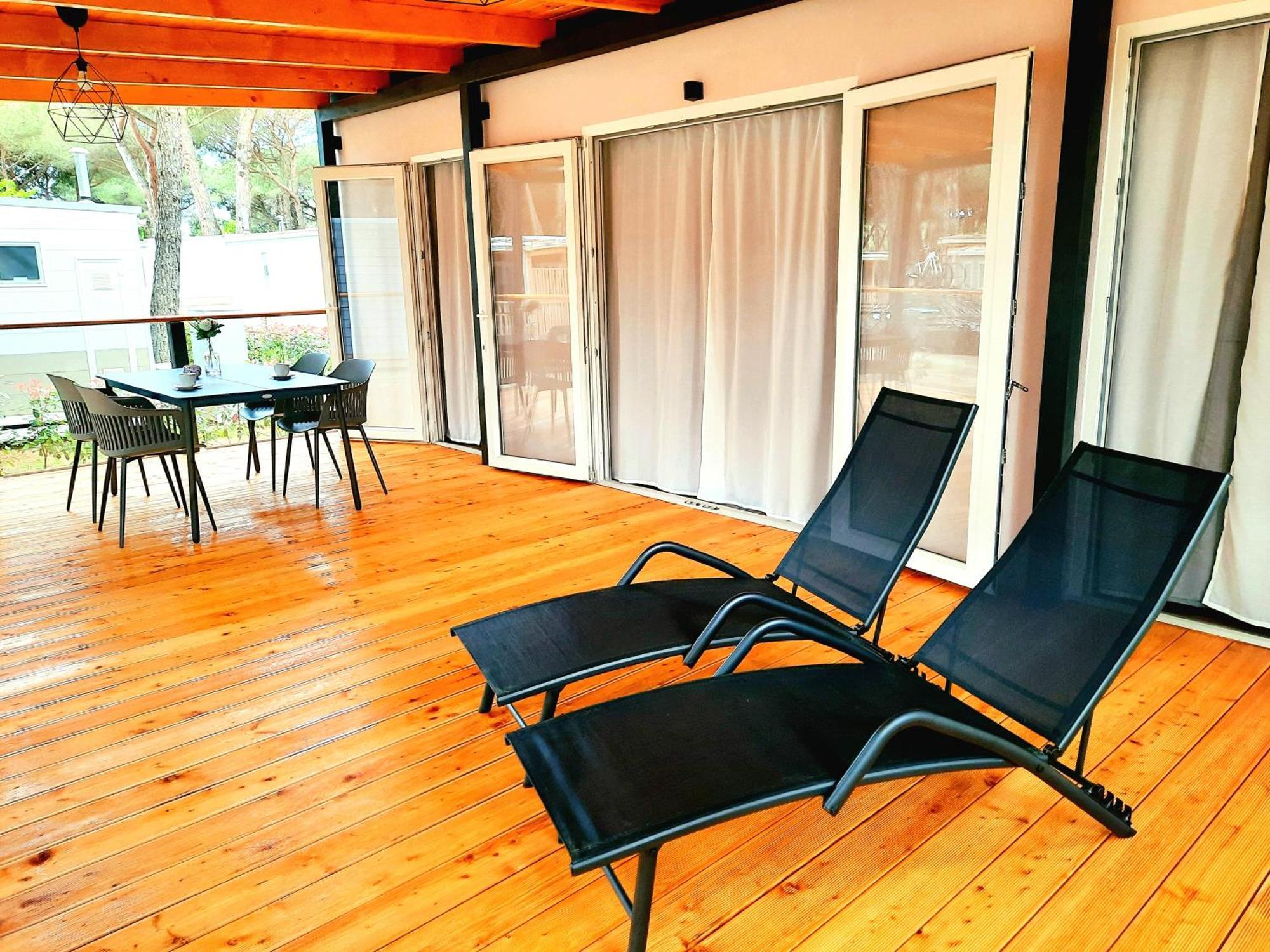 Lux Camp - Mobile Homes In Bi Village Kemping Fažana