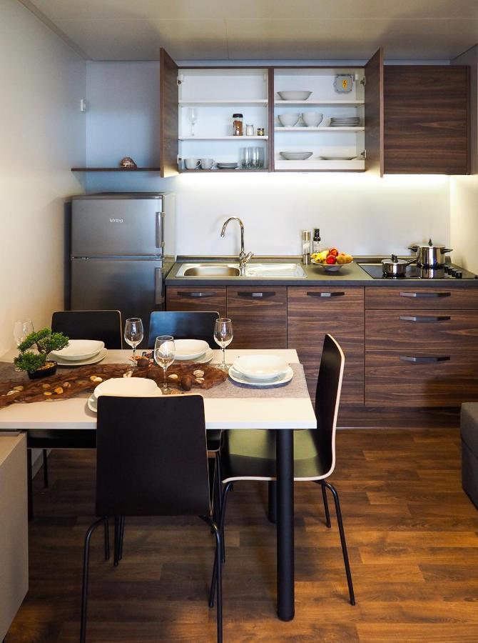 Lux Camp - Mobile Homes In Bi Village *