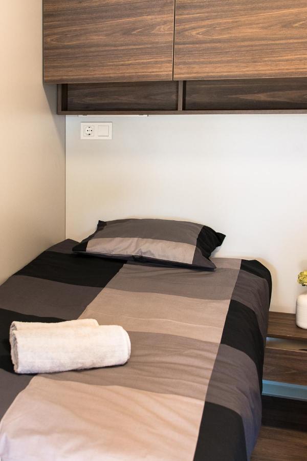 Lux Camp - Mobile Homes In Bi Village *